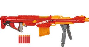 Jegliche Mega Centurion Sniper-Nerf-Guns in rot und gelb.